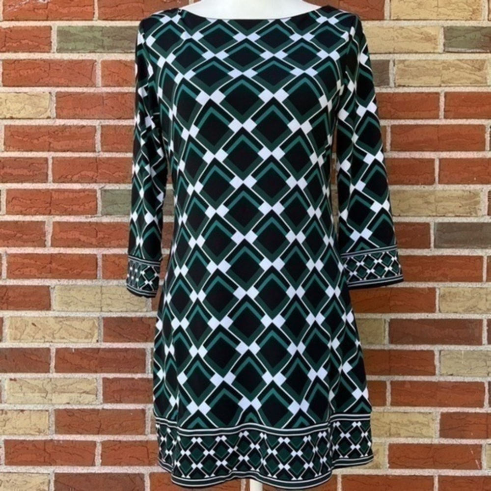 White House Black Market 3/4 Sleeve Patterned Black White Green Printed Tunic
